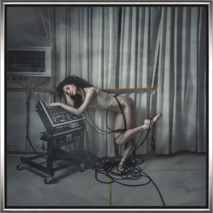 Main image Wired to the Music